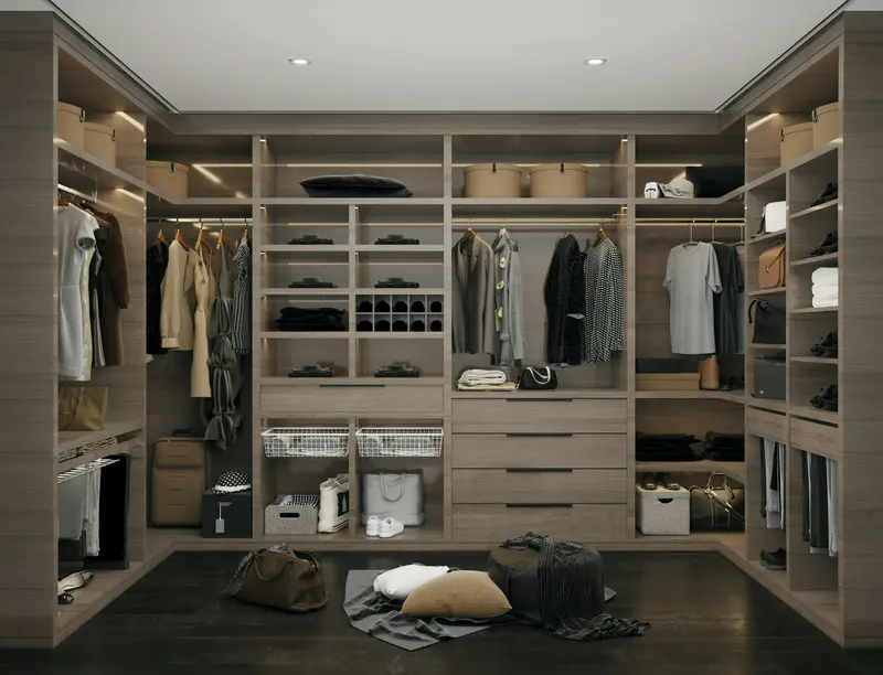 Closet em U com cabideiros, prateleiras, gavetas e sapateira